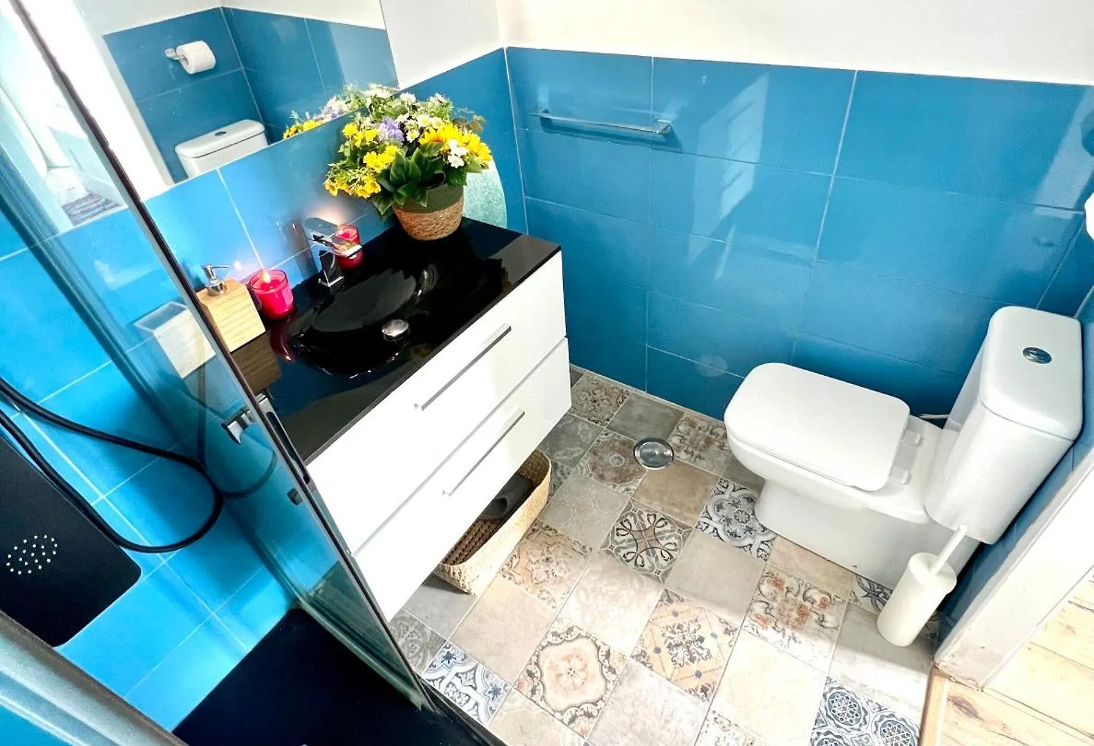 Aamazing Apartment ! On The Beach With Pool Close To Everything Mijas