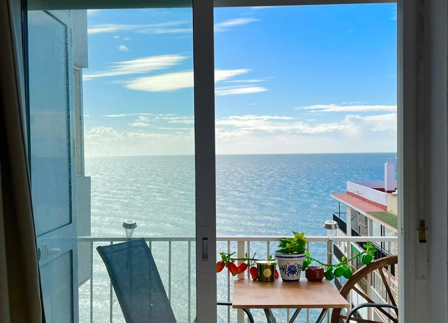 Aamazing Apartment ! On The Beach With Pool Close To Everything Mijas