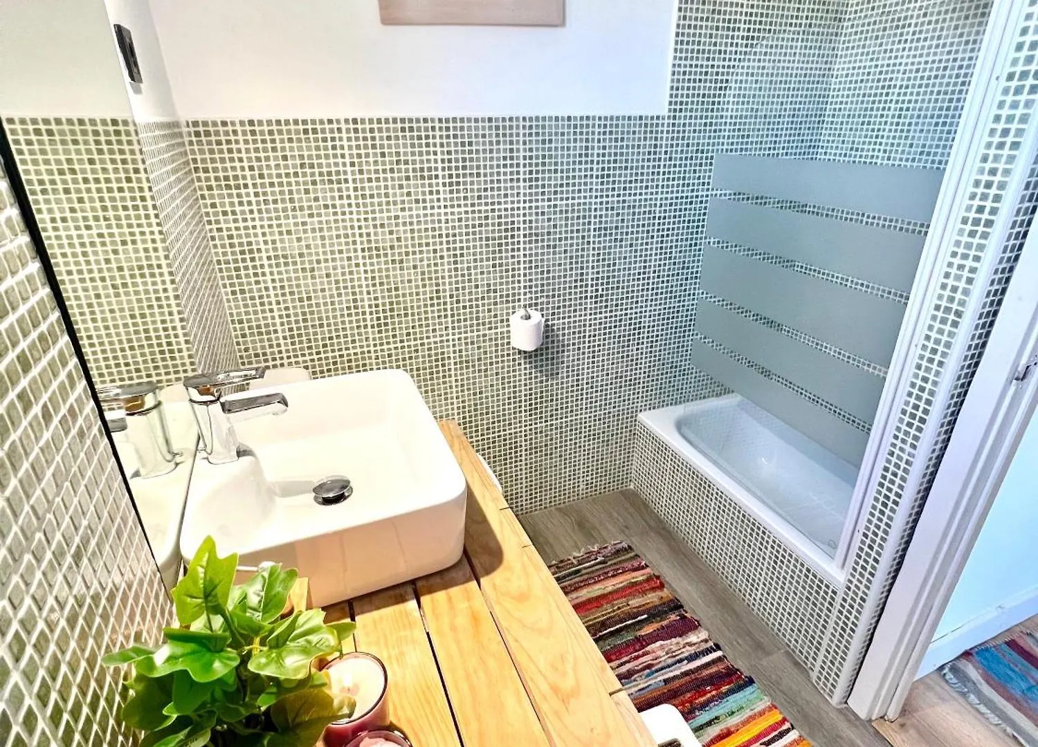 Aamazing Apartment ! On The Beach With Pool Close To Everything Mijas