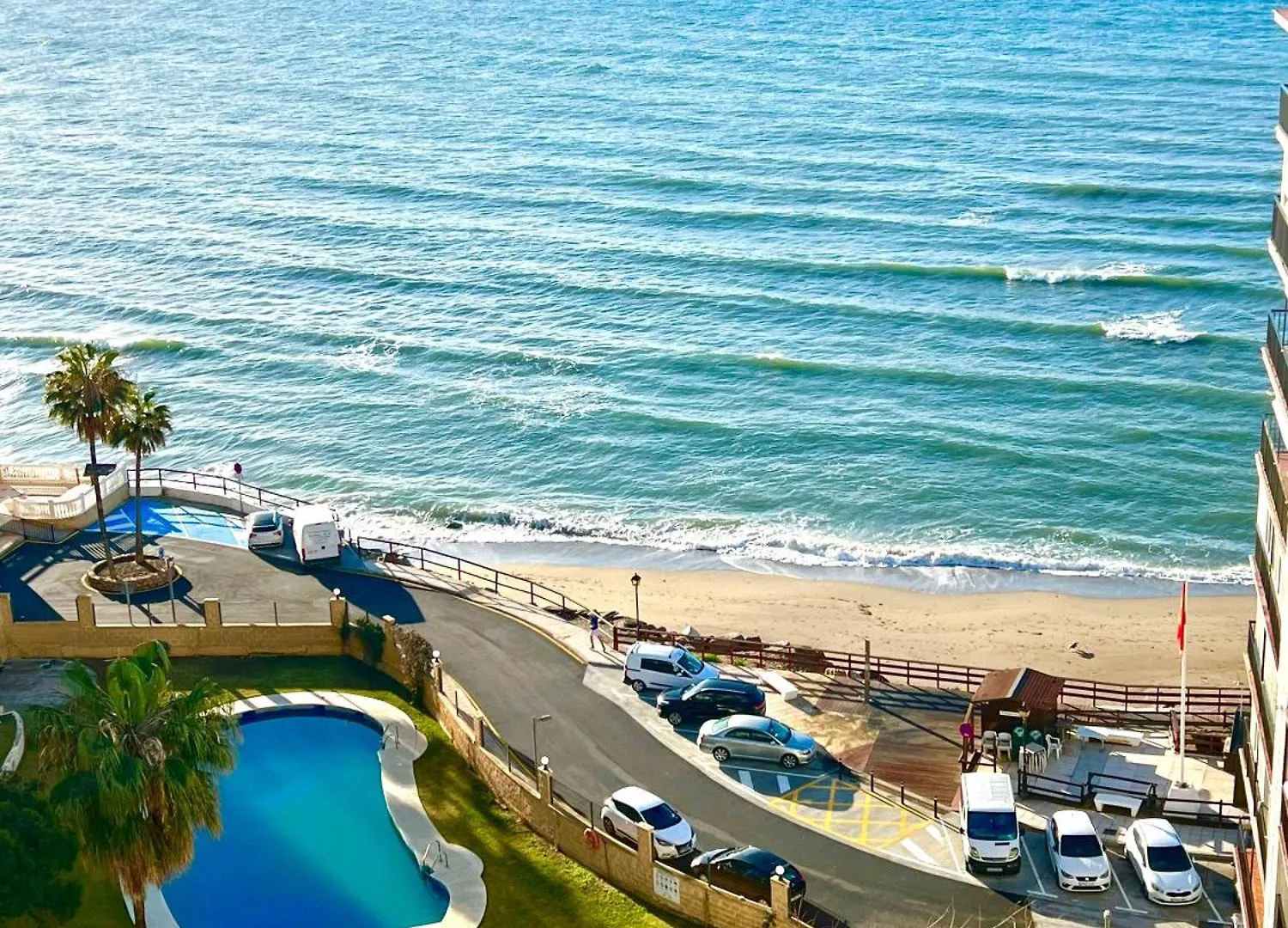 Aamazing Apartment ! On The Beach With Pool Close To Everything Mijas