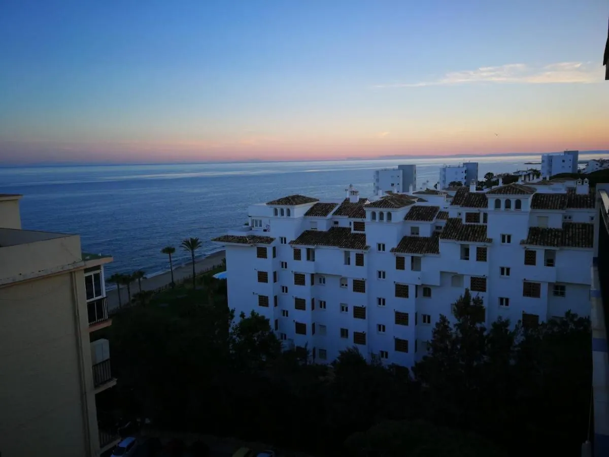 Aamazing Apartment ! On The Beach With Pool Close To Everything Mijas